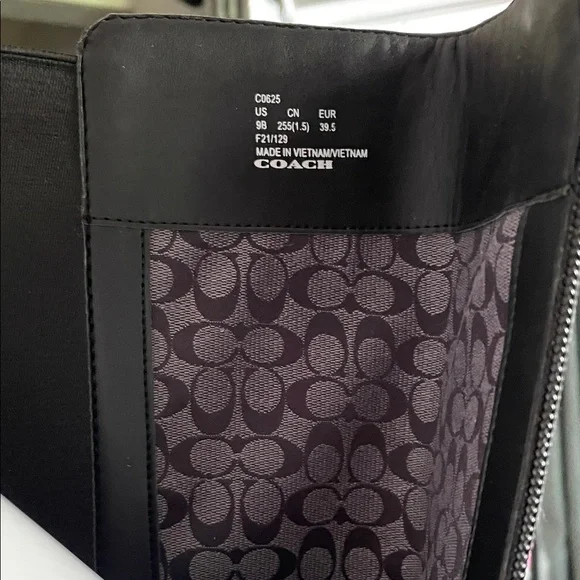 Coach Women’s Elegant Black Riding Boots, BRAND NEW! Never Worn! - Picture 3 of 4